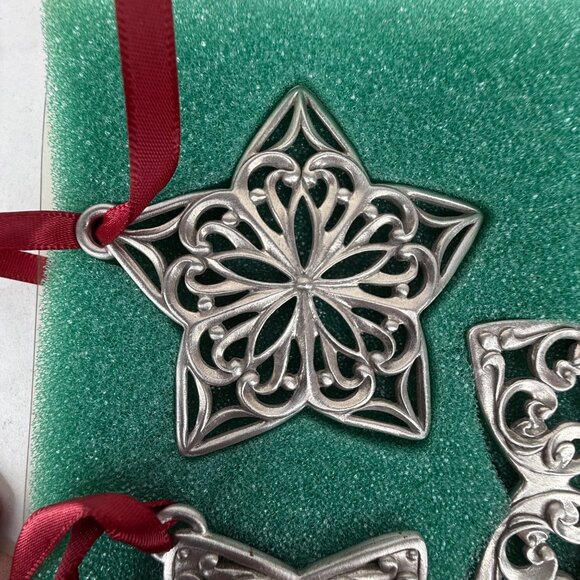 New 2001 Longaberger Pewter Star Ornament Set Of 3 Red Ribbon In Original Box - Picture 4 of 12